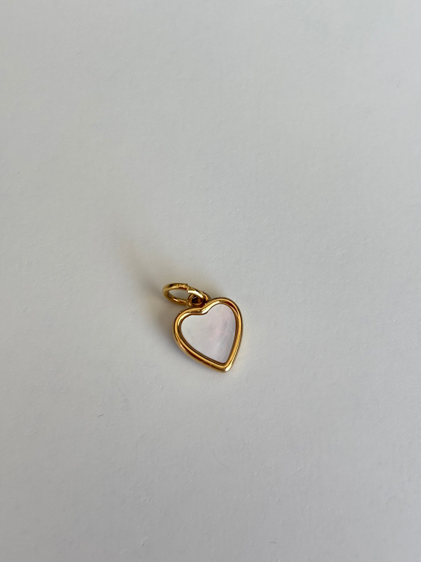 Charm Cuore madreperla