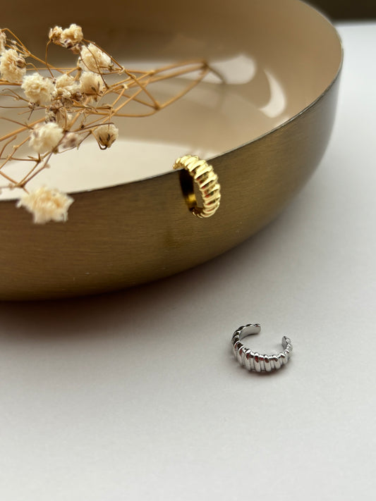 Ear cuff Wave