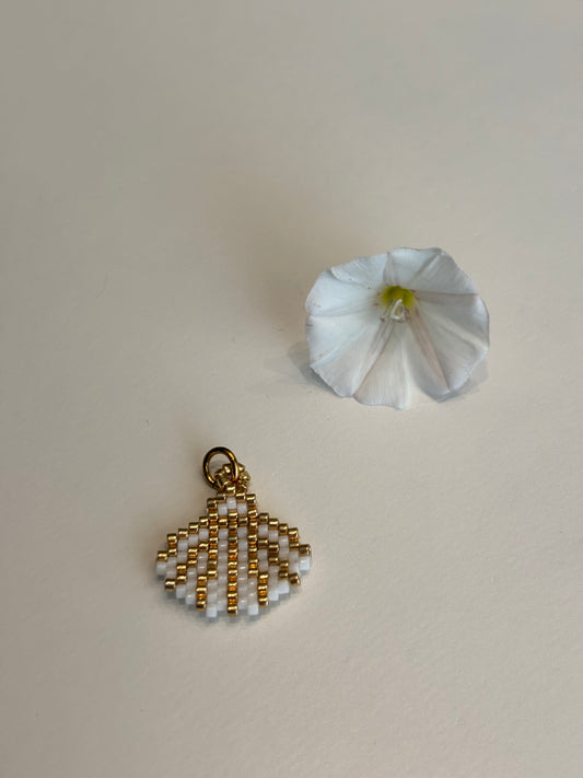 Charm Miyuki Shell