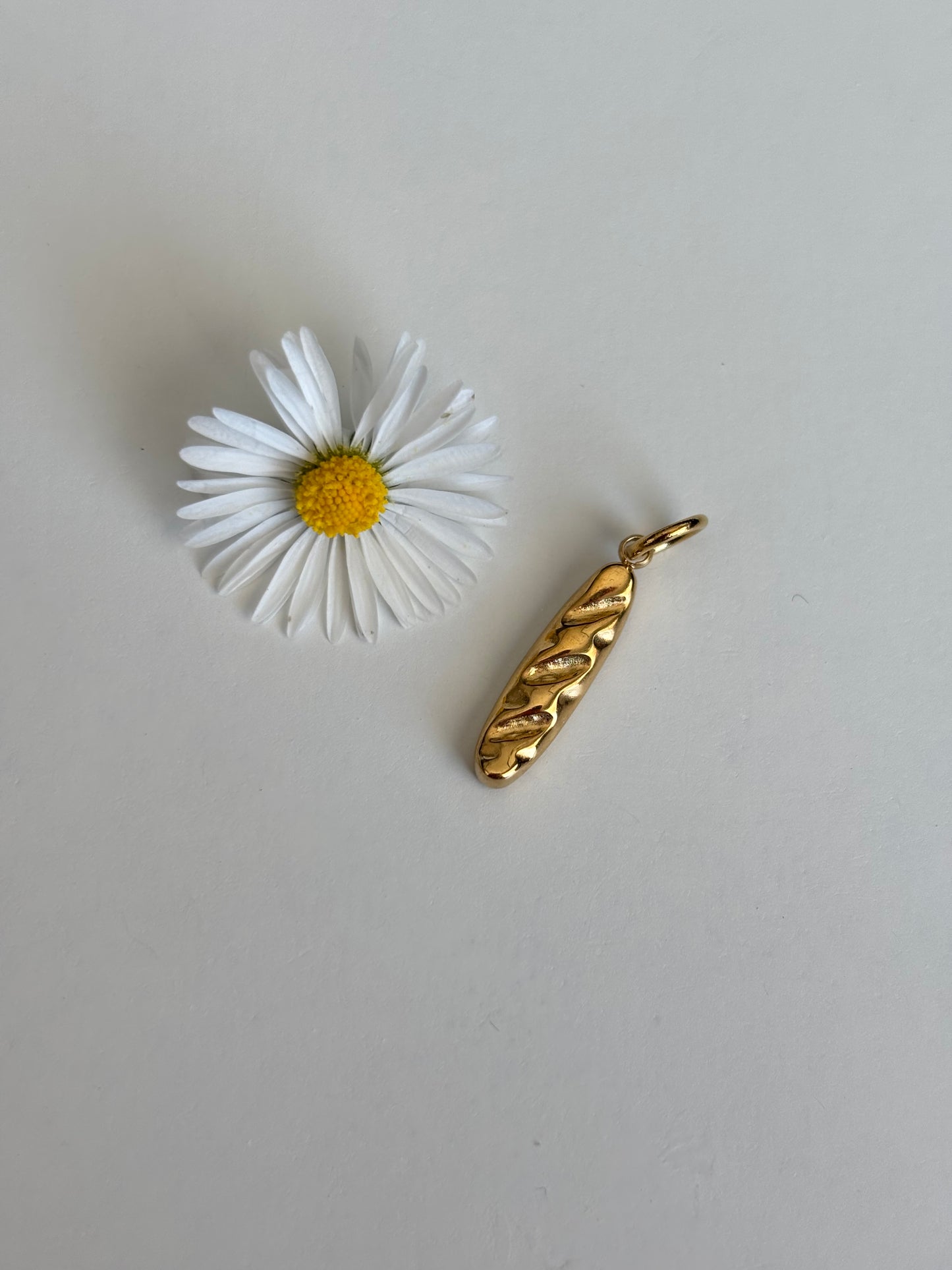 Charm Baguette